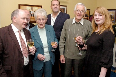 Tributes to Geoff Oakley, a “model local newspaper editor”